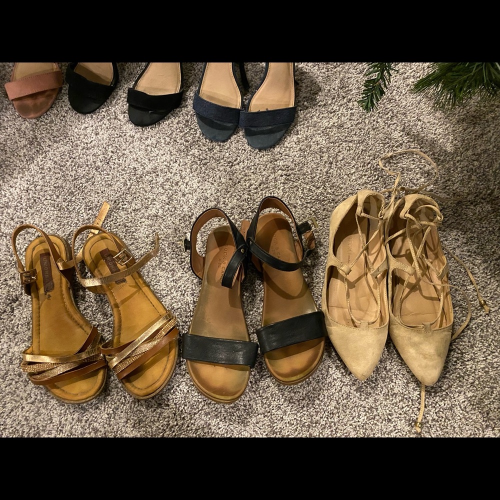 Bundled summer sandals and tie up flats